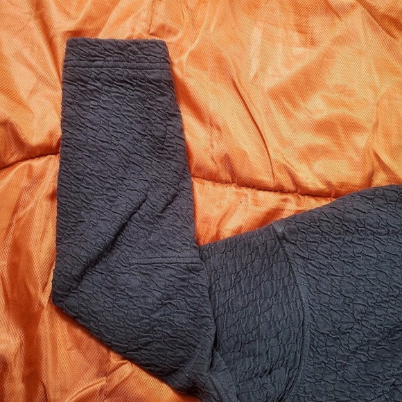 Lululemon Rippled Textured Full Zip Jacket Autumn Black‎ Size 6 MSRP: $149 EUC - Picture 4 of 16